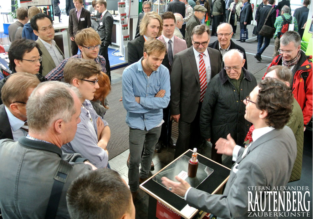 Rautenberg mit Business Magic für Linde Material Handling auf einer Messe in Hannover